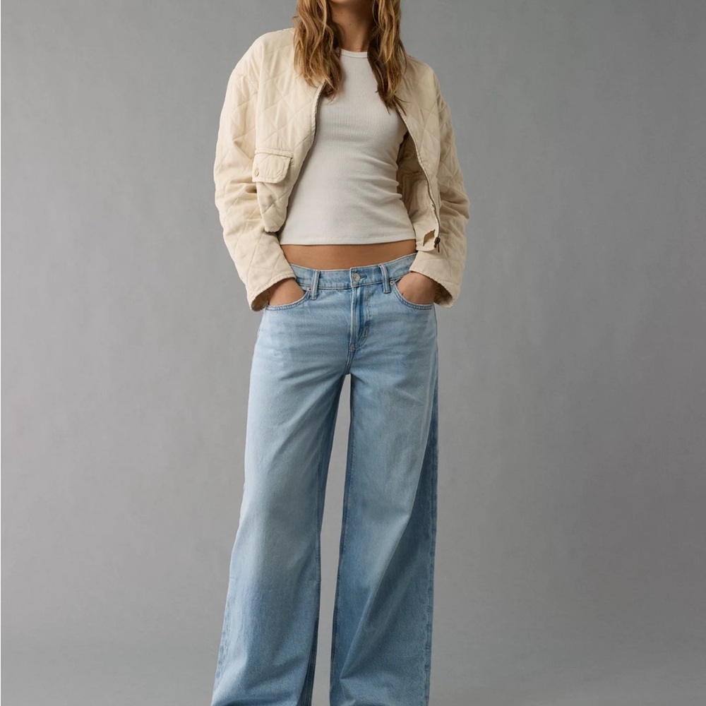 NWT American Eagle Outfitters Ultra Wide Leg Low Rise Jeans 6L